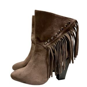 Charlotte Russe Women’s Jenna Western/Boho Style Style Fringe Ankle Boots
